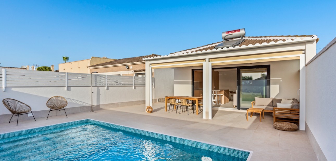 Venta - Detached Villa -
Torrevieja - El Chaparral