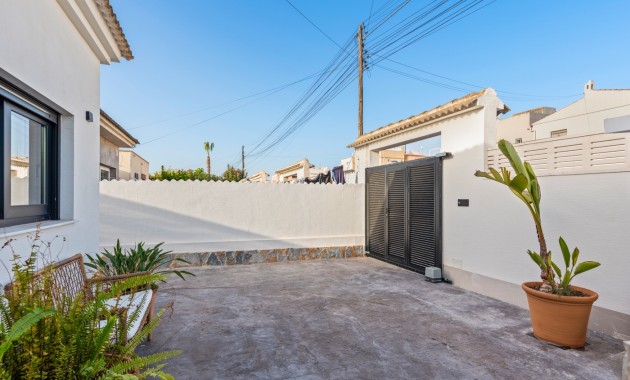 Venta - Detached Villa -
Torrevieja - El Chaparral