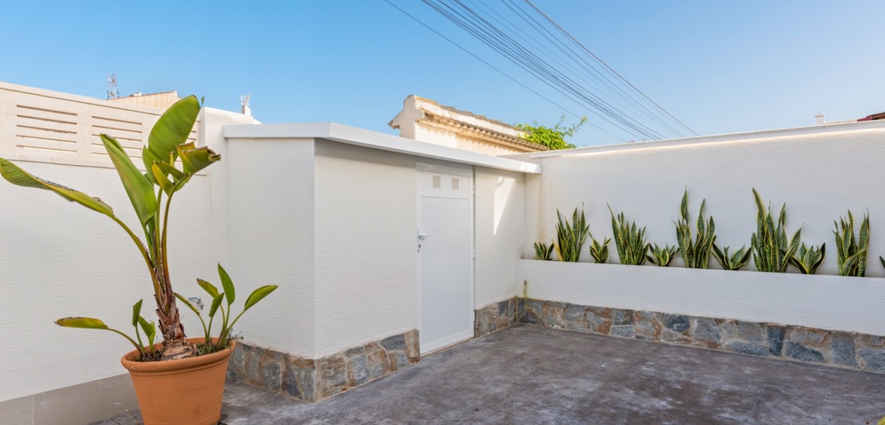 Venta - Detached Villa -
Torrevieja - El Chaparral