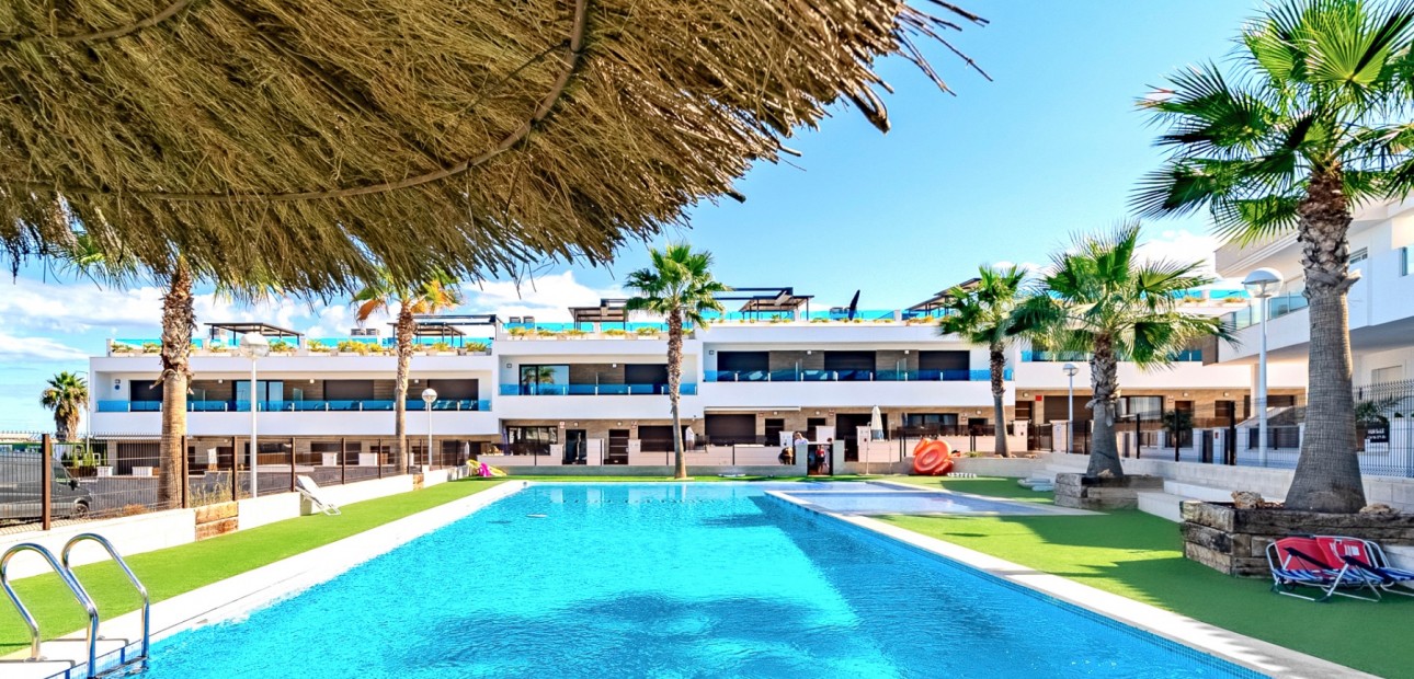 Venta - Adosado -
Torrevieja - Los Balcones