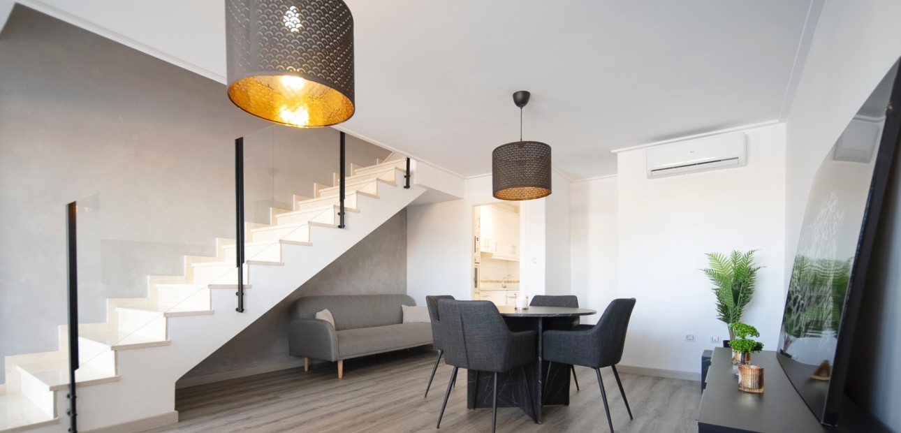 Venta - Adosado -
Torrevieja - Los Balcones