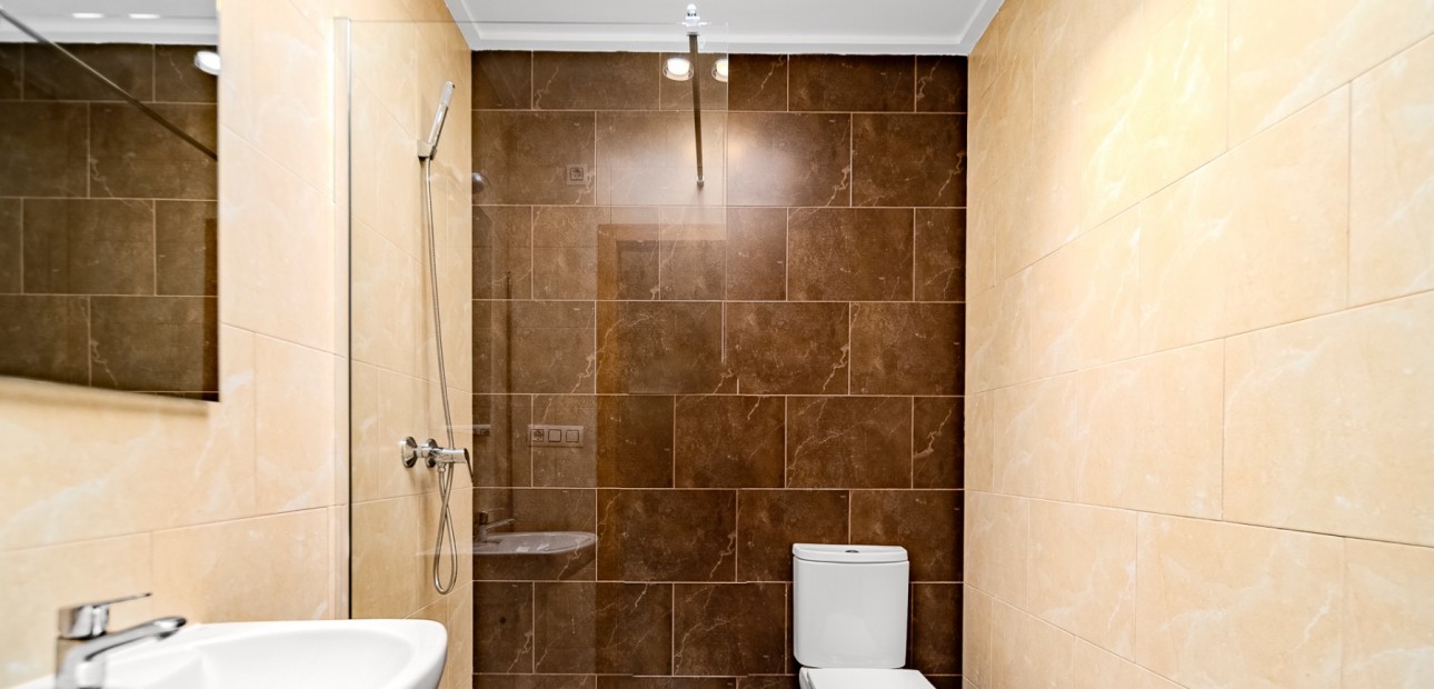 Venta - Adosado -
Torrevieja - Los Balcones