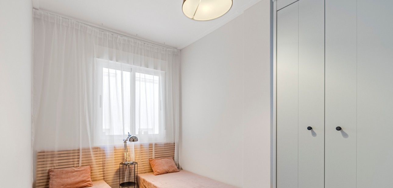 Venta - Adosado -
Torrevieja - Los Balcones