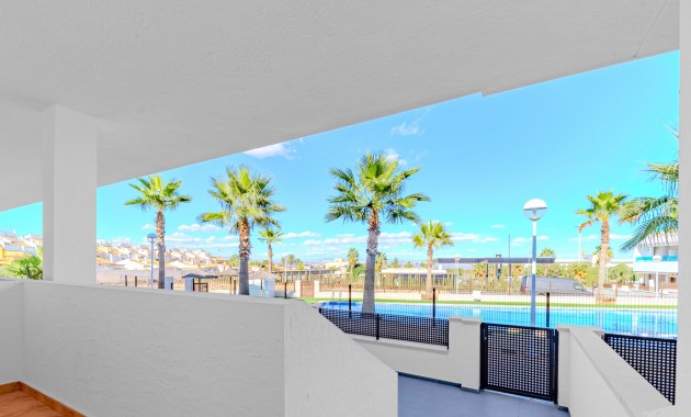 Venta - Adosado -
Torrevieja - Los Balcones