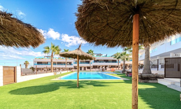 Venta - Adosado -
Torrevieja - Los Balcones