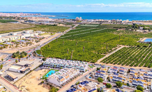 Venta - Adosado -
Torrevieja - Los Balcones