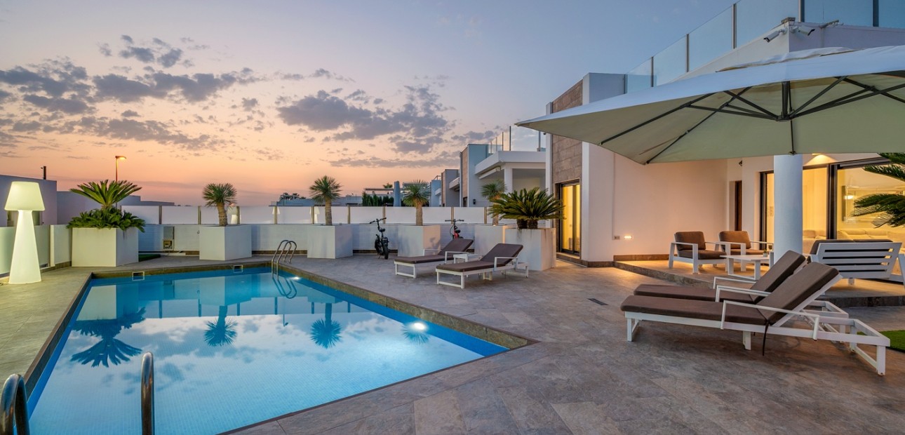 Venta - Detached Villa -
Orihuela Costa - Villamartin