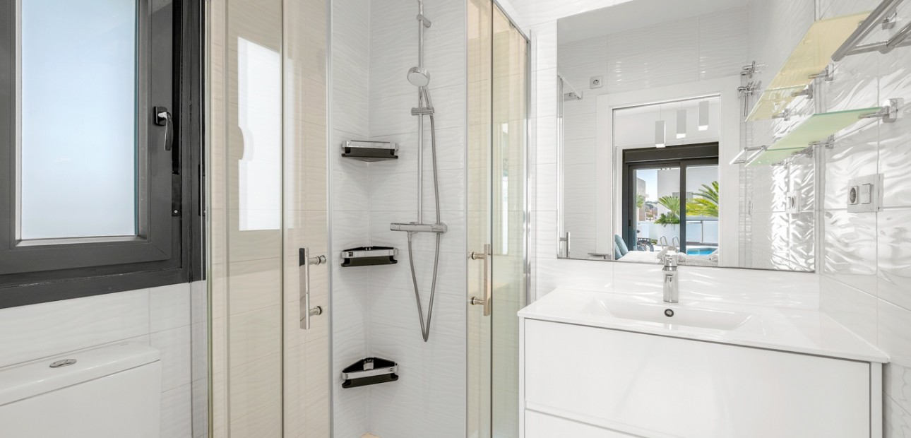 Venta - Detached Villa -
Orihuela Costa - Villamartin