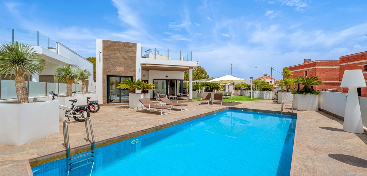 Venta - Detached Villa -
Orihuela Costa - Villamartin