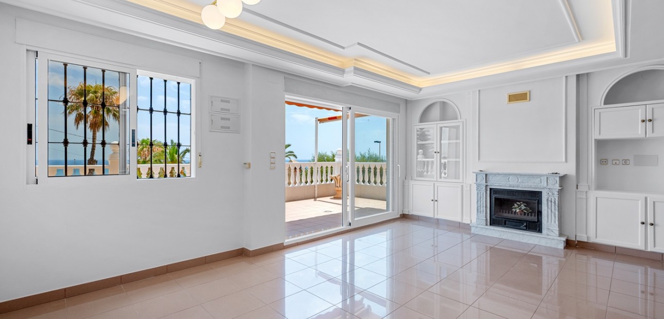 Herverkoop - Detached Villa -
Torrevieja