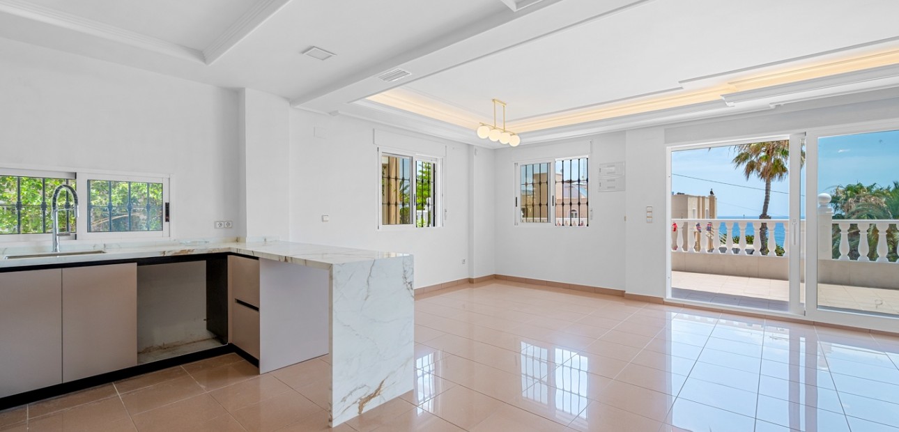 Herverkoop - Detached Villa -
Torrevieja