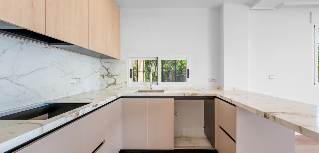 Herverkoop - Detached Villa -
Torrevieja