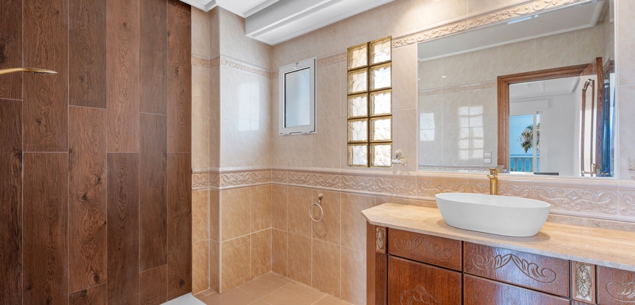 Herverkoop - Detached Villa -
Torrevieja