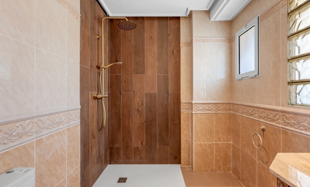 Herverkoop - Detached Villa -
Torrevieja