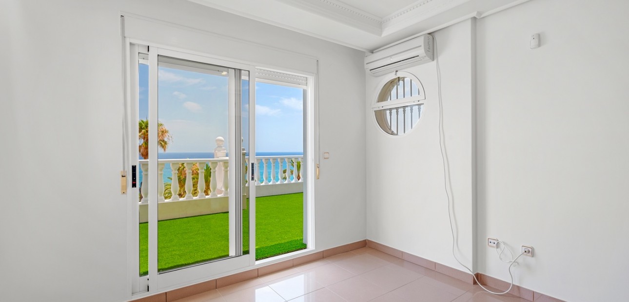 Herverkoop - Detached Villa -
Torrevieja