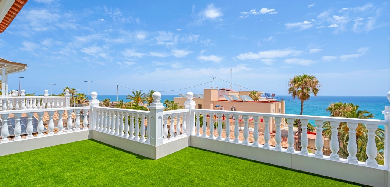 Herverkoop - Detached Villa -
Torrevieja