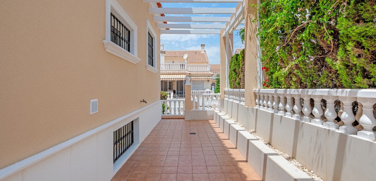 Herverkoop - Detached Villa -
Torrevieja
