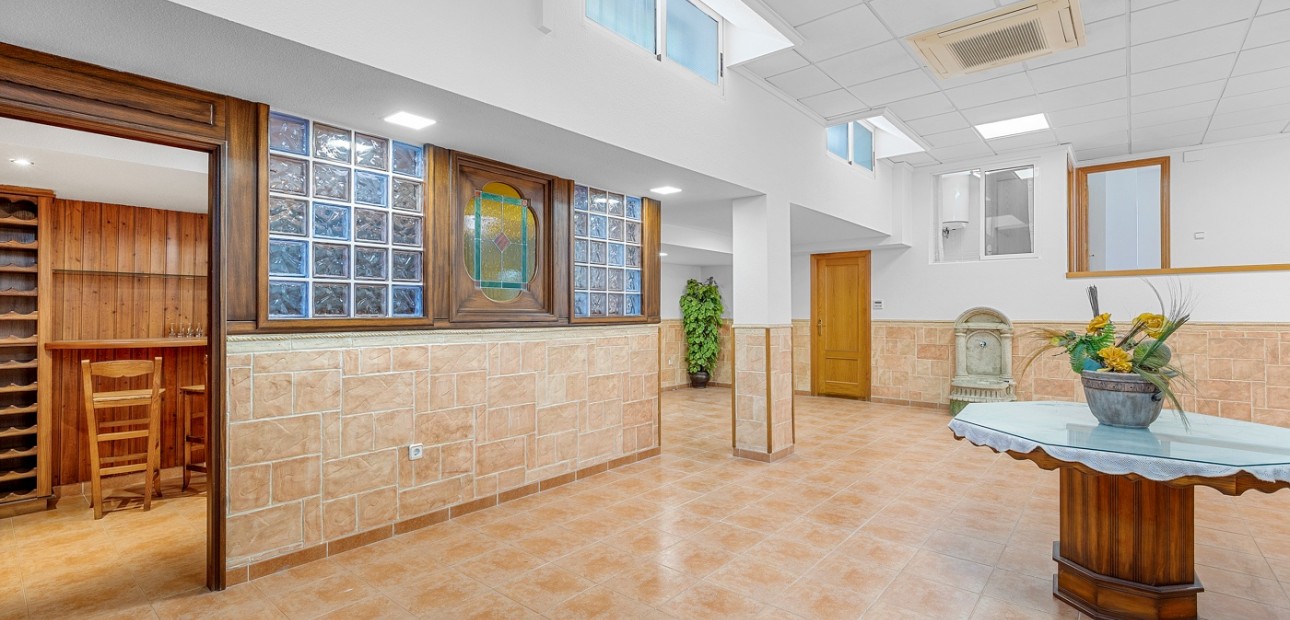 Herverkoop - Detached Villa -
Torrevieja