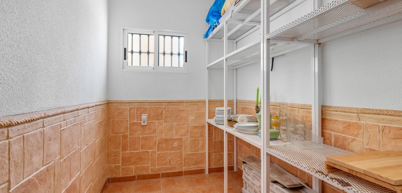 Herverkoop - Detached Villa -
Torrevieja