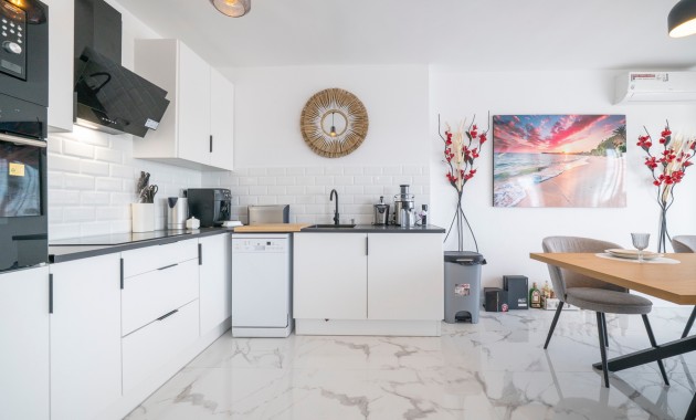 Venta - Apartamento / piso -
Orihuela Costa - Punta Prima