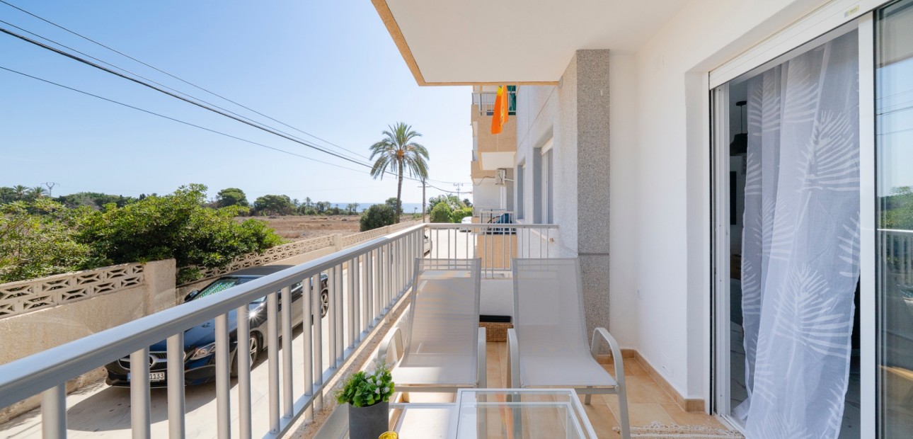 Venta - Apartamento / piso -
Orihuela Costa - Punta Prima