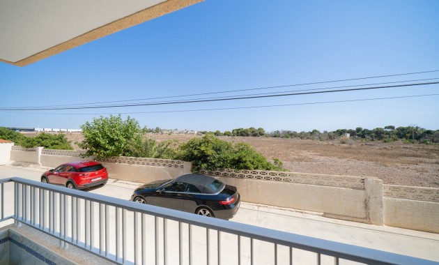 Venta - Apartamento / piso -
Orihuela Costa - Punta Prima