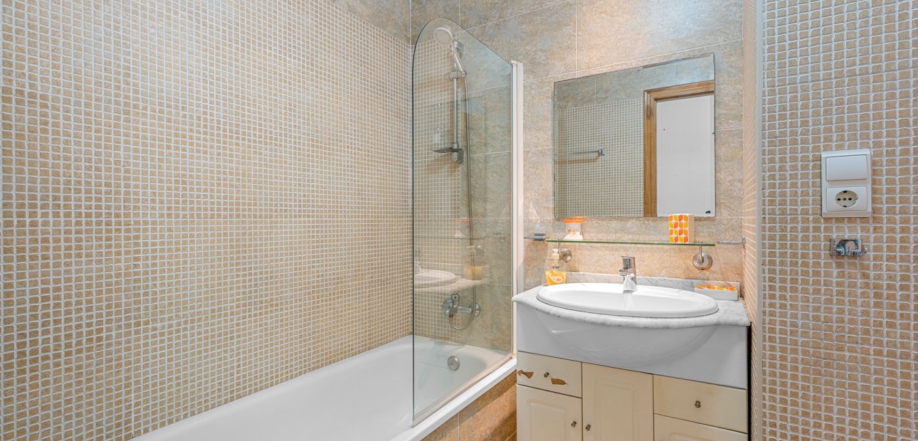 Venta - Apartamento / piso -
Almoradi - Almoradi - Town