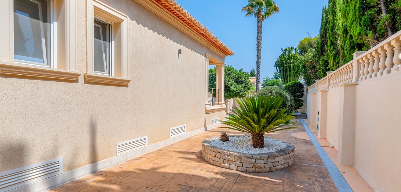 Sale - Detached Villa -
Benissa