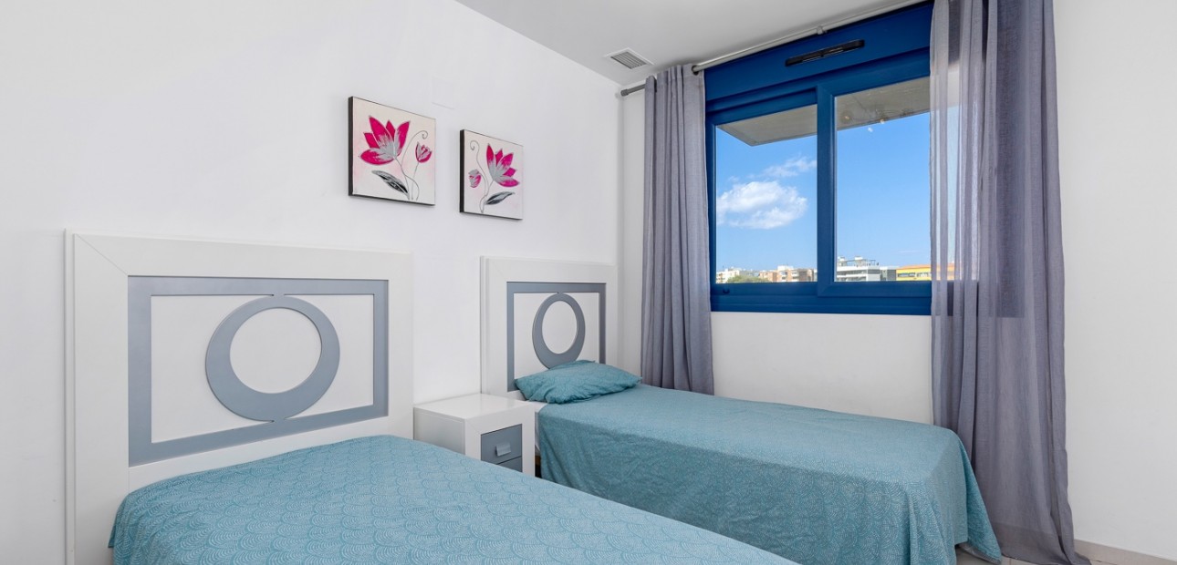 Venta - Apartamento / piso -
Orihuela Costa - Punta Prima