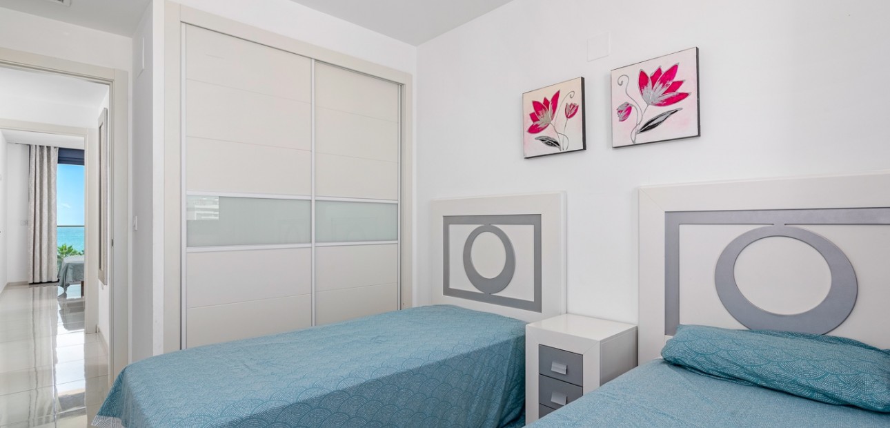 Venta - Apartamento / piso -
Orihuela Costa - Punta Prima