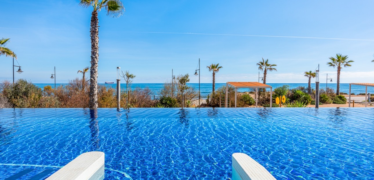 Venta - Apartamento / piso -
Orihuela Costa - Punta Prima