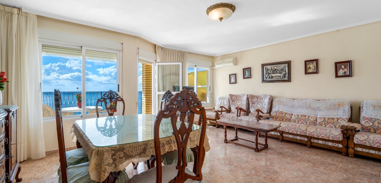 Herverkoop - Appartement / flat -
Torrevieja