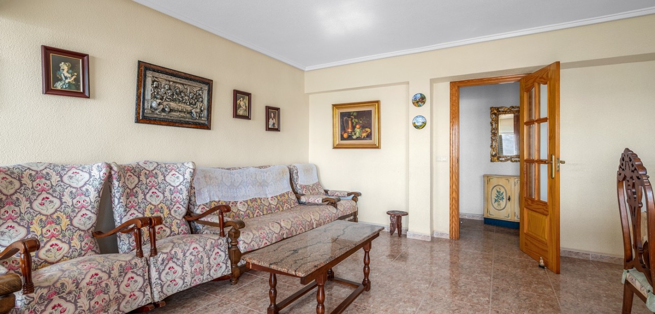 Herverkoop - Appartement / flat -
Torrevieja