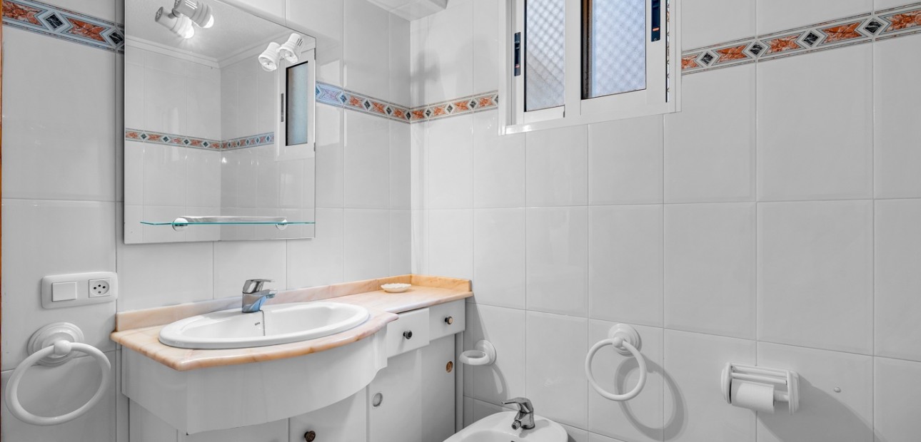 Herverkoop - Appartement / flat -
Torrevieja