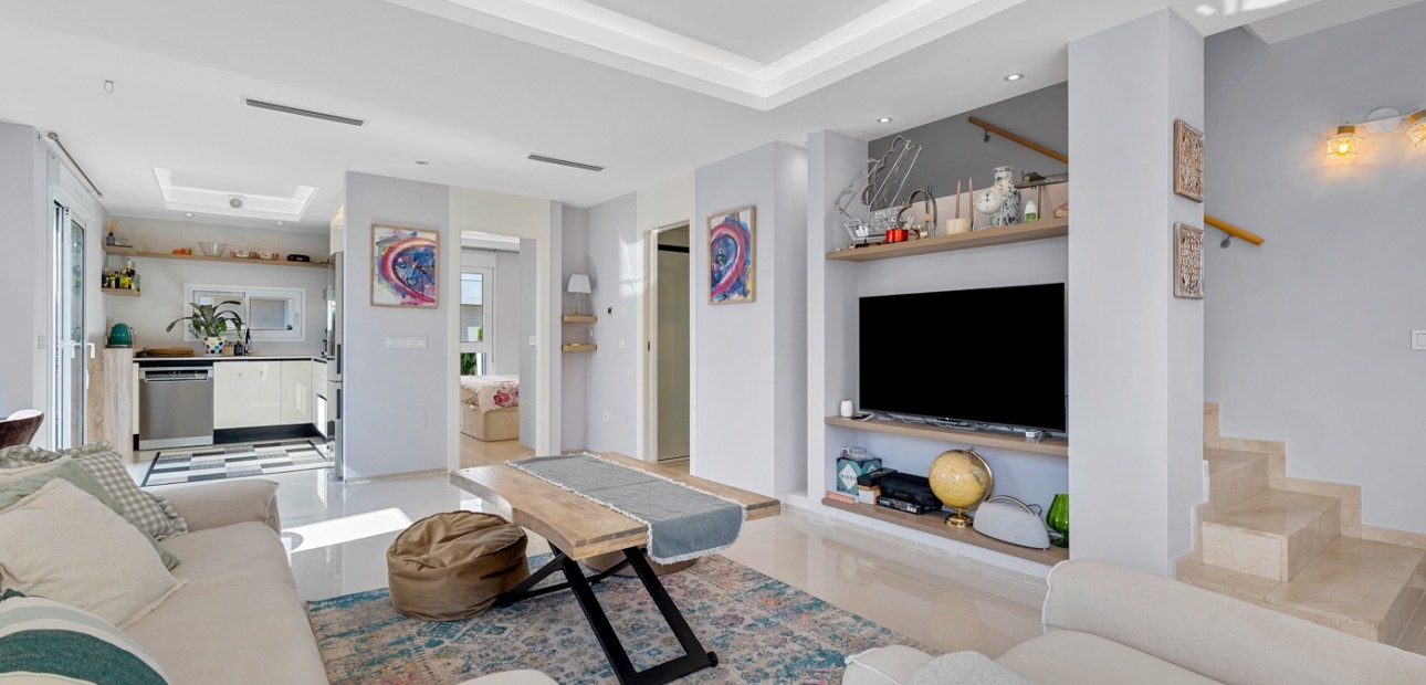 Venta - Semi Detached Villa -
Ciudad Quesada - Doña Pepa