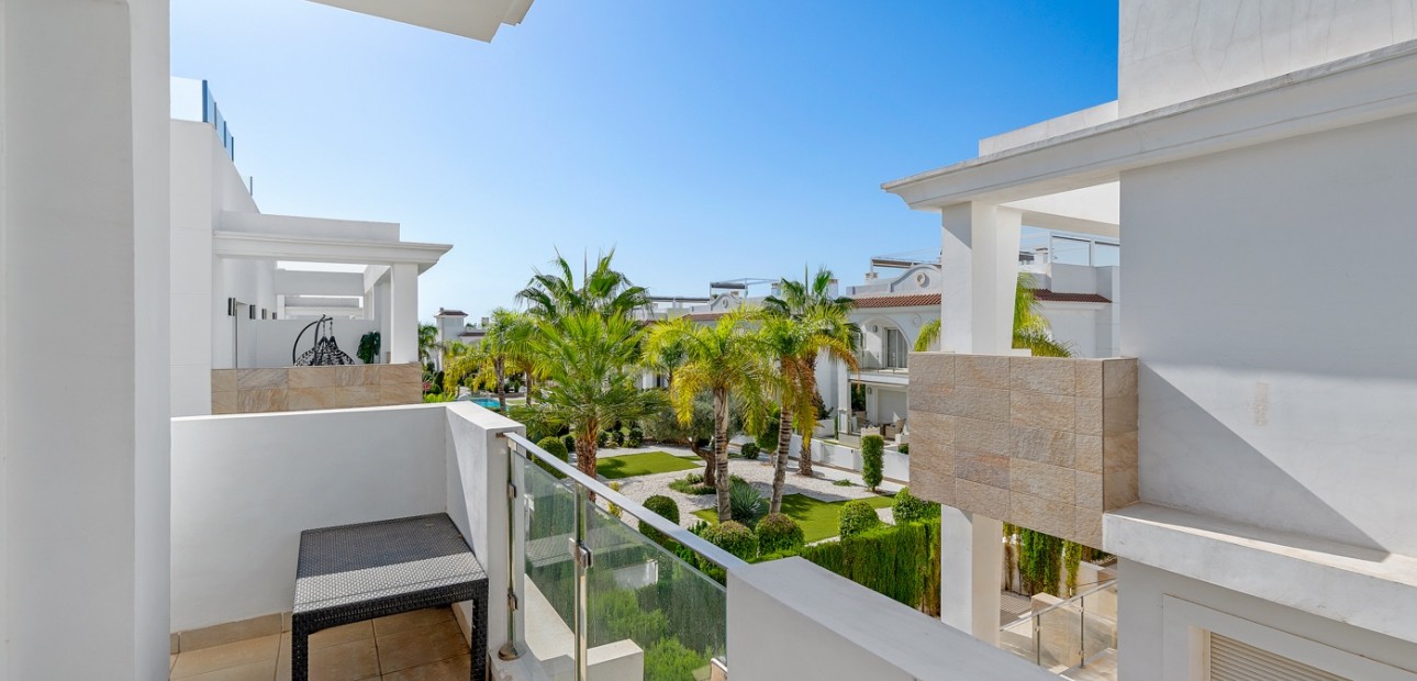 Venta - Semi Detached Villa -
Ciudad Quesada - Doña Pepa