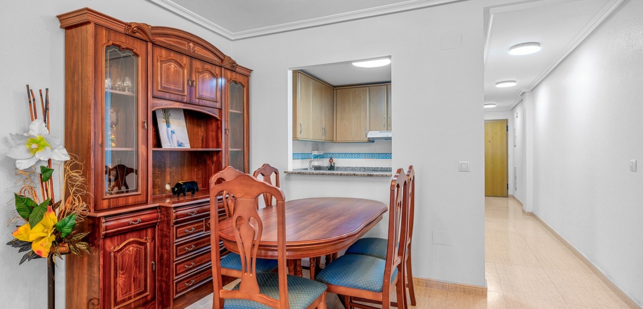 Venta - Apartamento / piso -
Torrevieja - Torrevieja - Centre