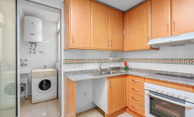 Venta - Apartamento / piso -
Torrevieja - Torrevieja - Centre