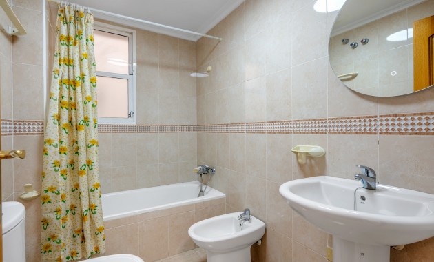 Venta - Apartamento / piso -
Torrevieja - Torrevieja - Centre