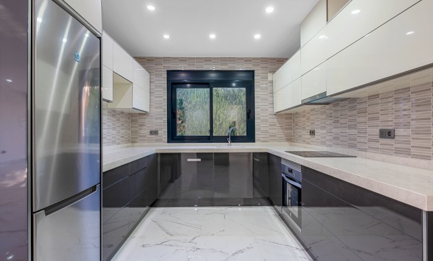 Venta - Detached Villa -
Campoamor