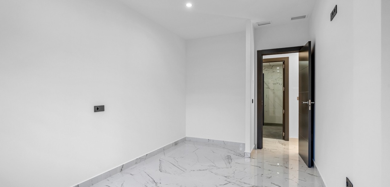 Venta - Detached Villa -
Campoamor