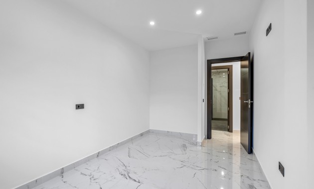 Venta - Detached Villa -
Campoamor