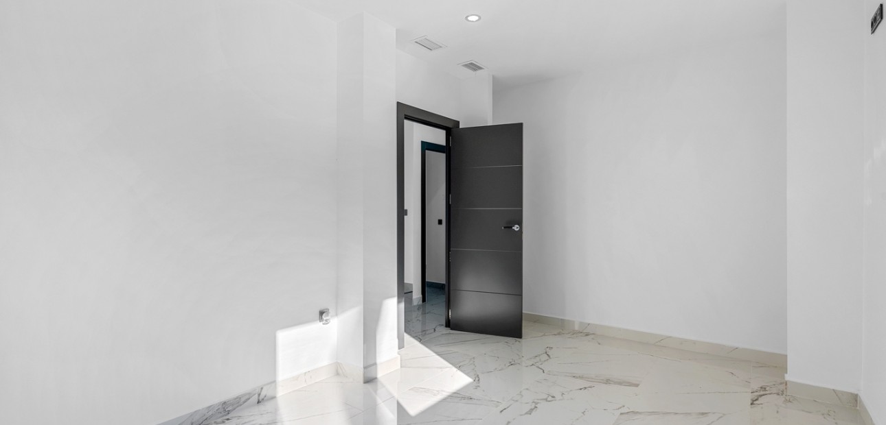 Venta - Detached Villa -
Campoamor