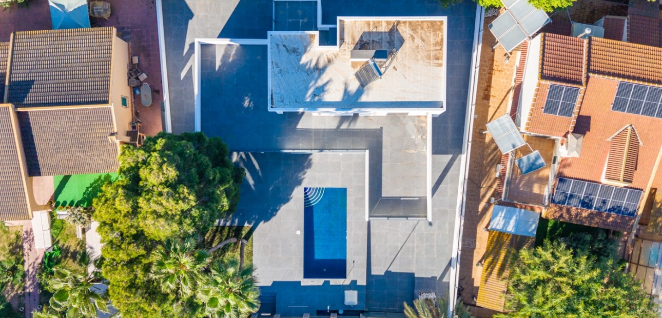 Venta - Detached Villa -
Campoamor