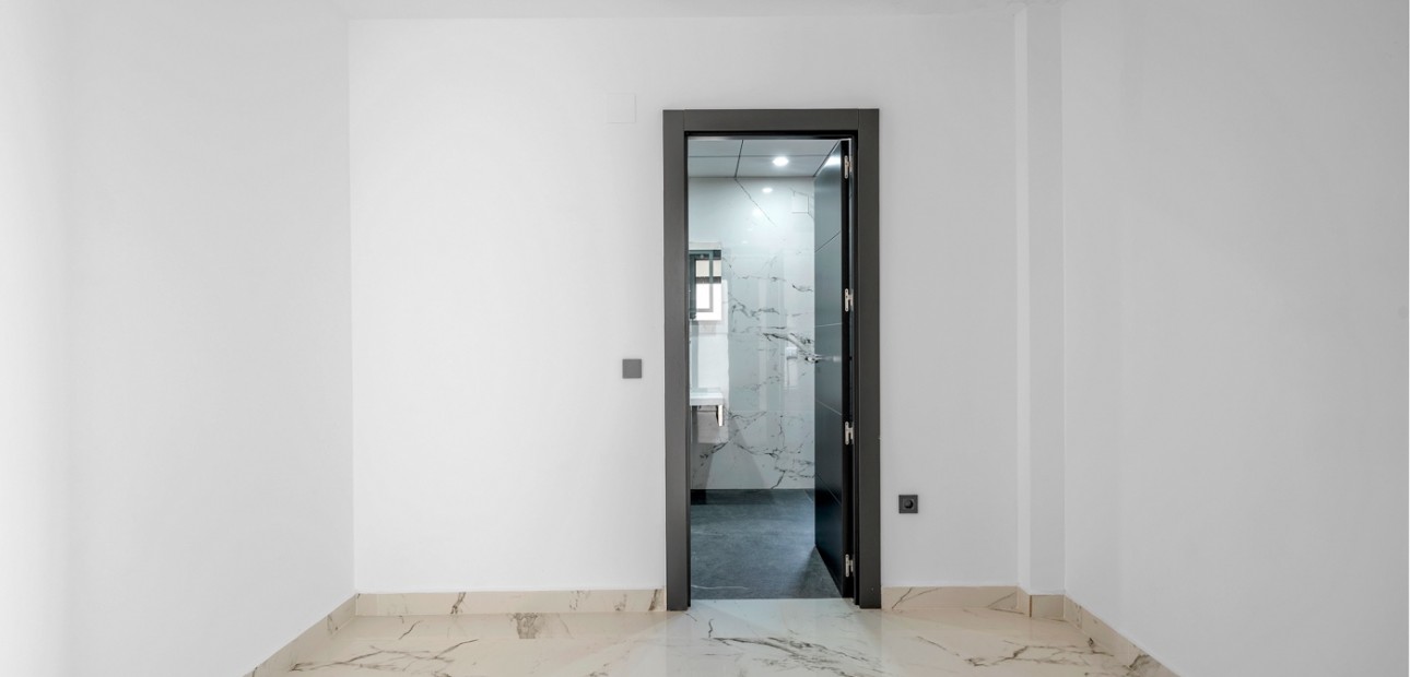 Venta - Detached Villa -
Campoamor