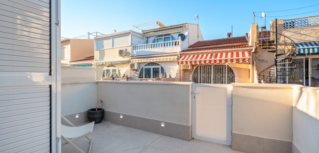 Venta - Bungalow -
Torrevieja - El Chaparral