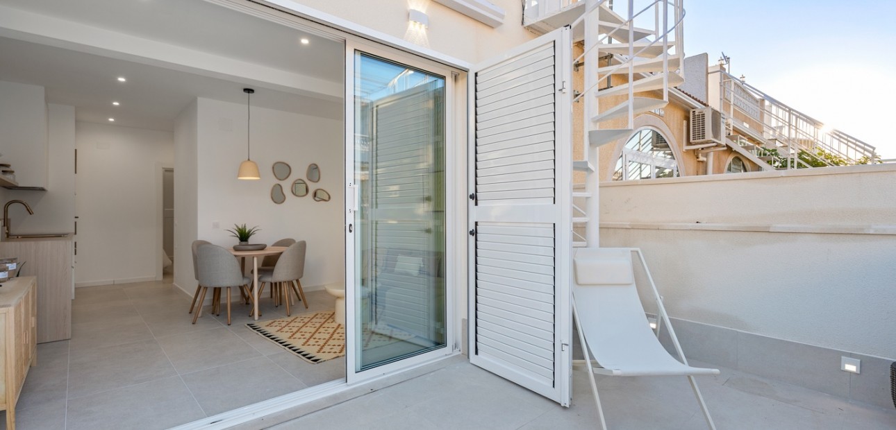 Venta - Bungalow -
Torrevieja - El Chaparral