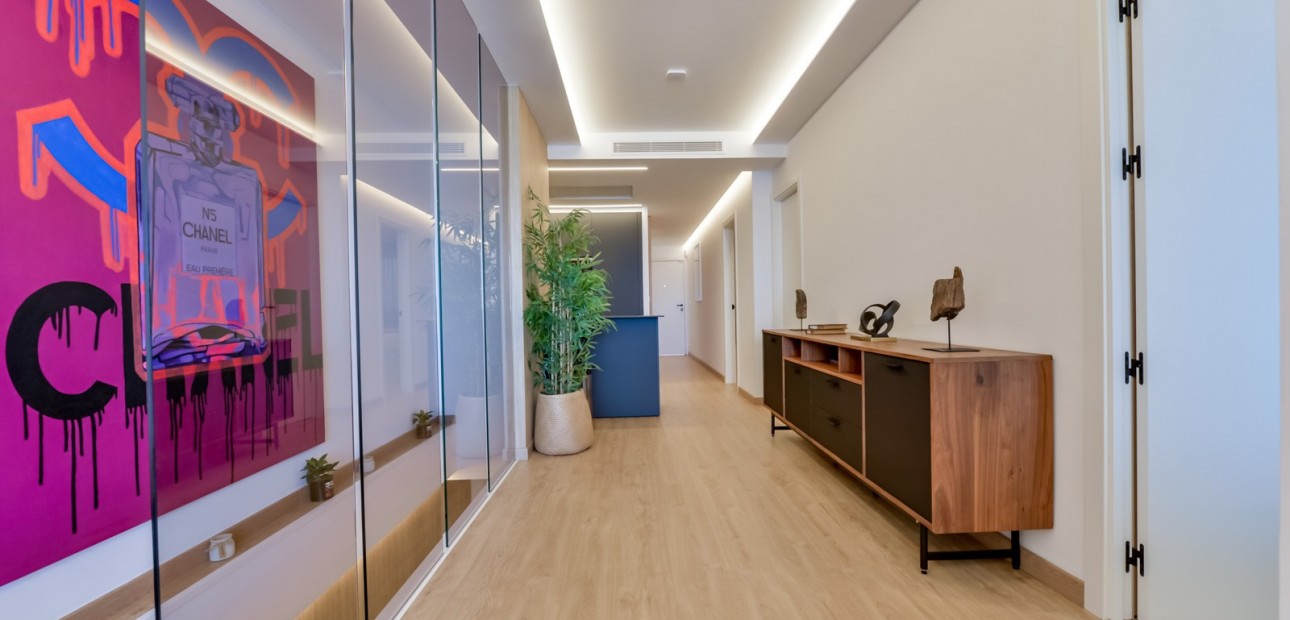 Herverkoop - duplex -
Altea