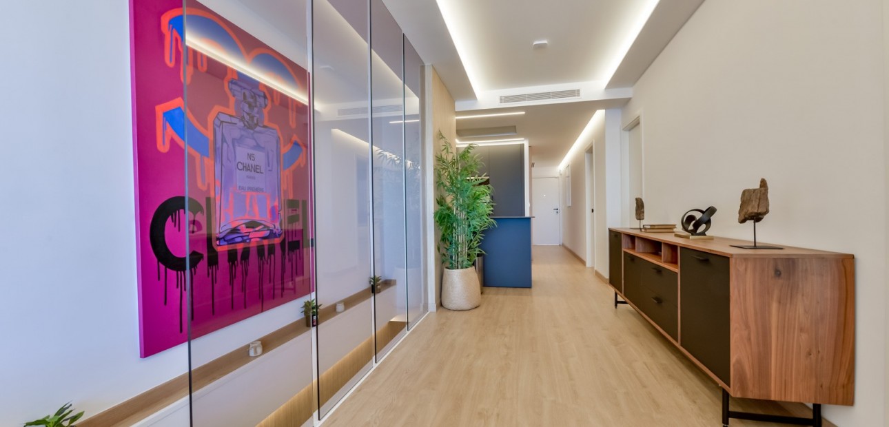 Herverkoop - duplex -
Altea