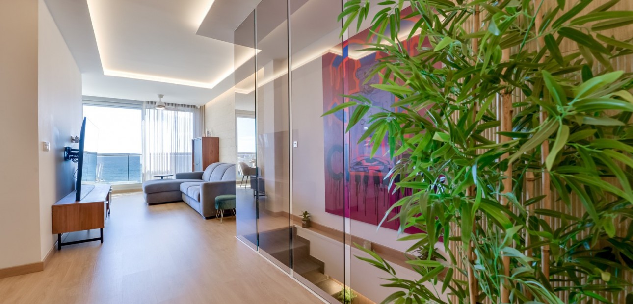 Herverkoop - duplex -
Altea